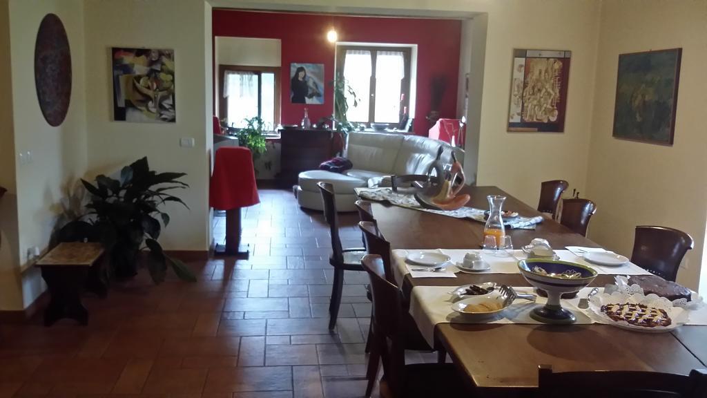 Girfalco Country House Bed and Breakfast Ουρμπίνο Εξωτερικό φωτογραφία