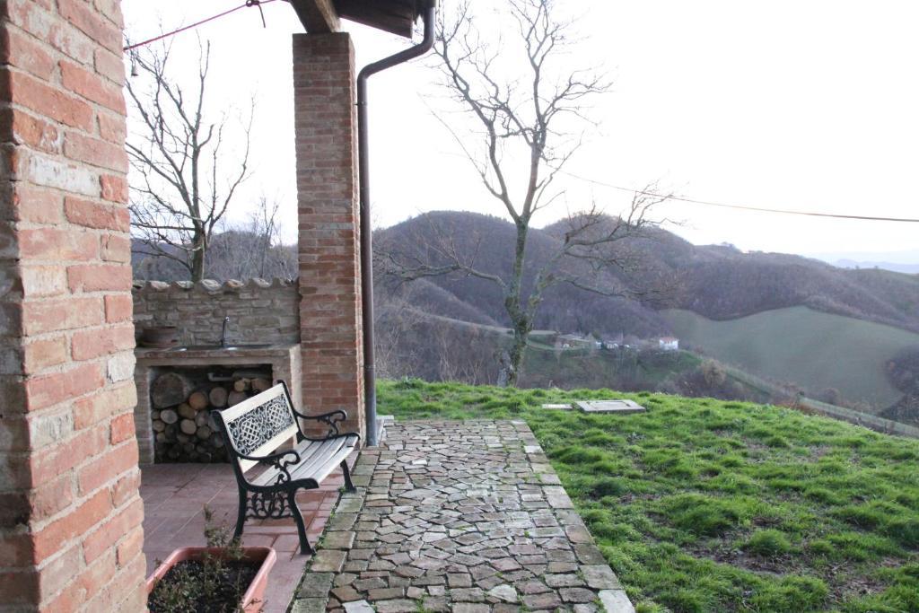 Girfalco Country House Bed and Breakfast Ουρμπίνο Εξωτερικό φωτογραφία