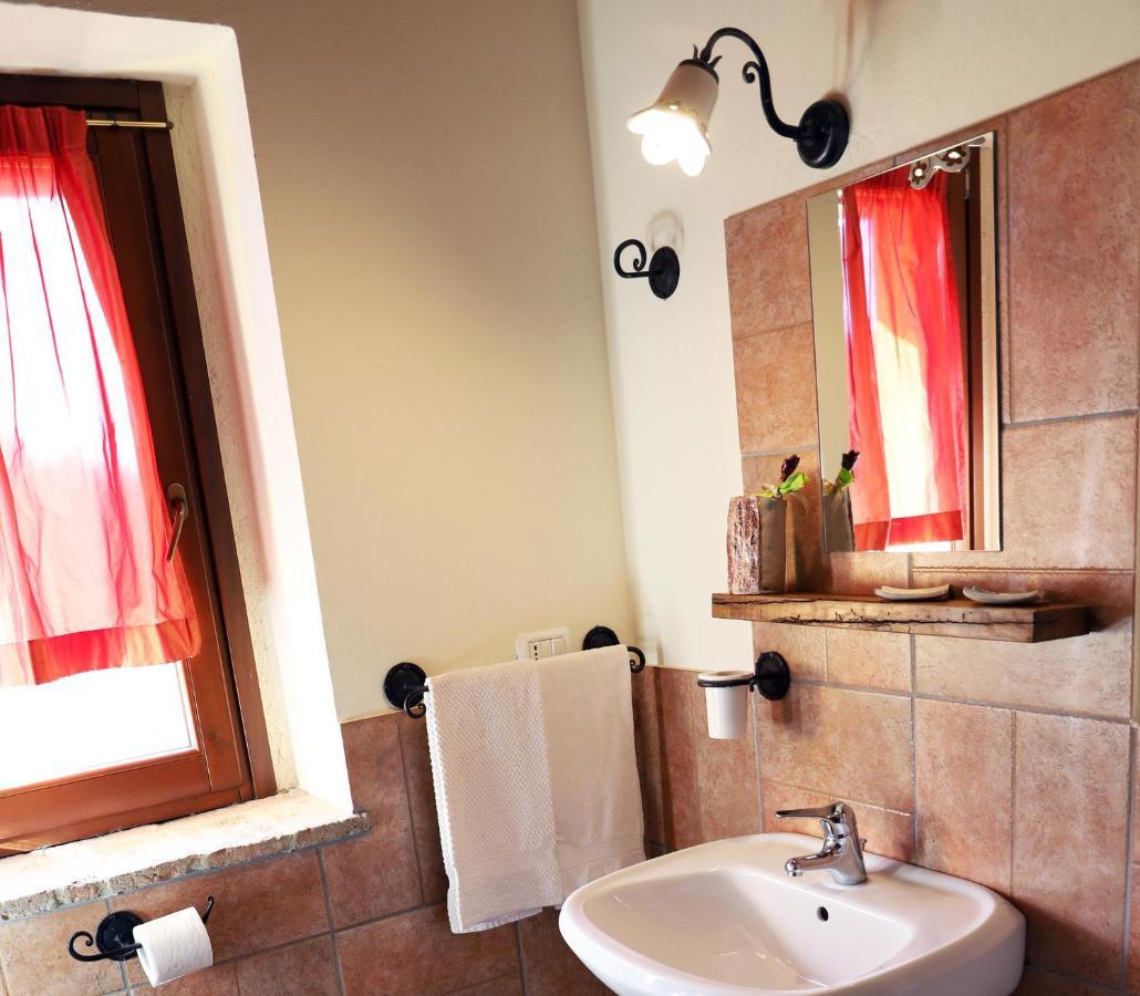 Girfalco Country House Bed and Breakfast Ουρμπίνο Εξωτερικό φωτογραφία